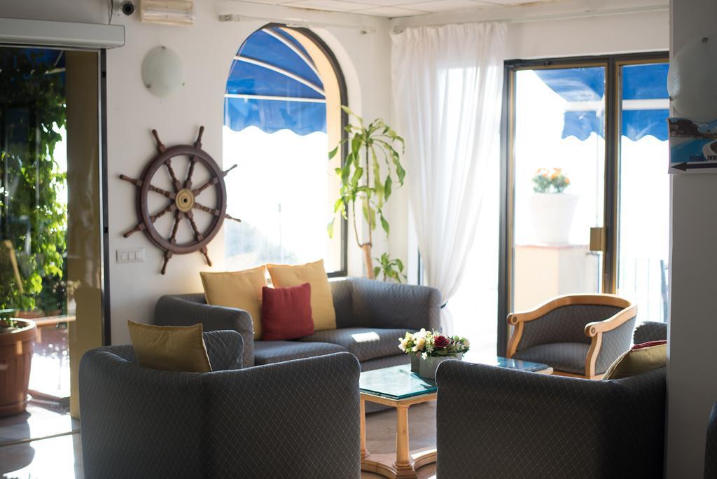 فندق كابريفي  فندق فيبر أمبسادور المظهر الخارجي الصورة